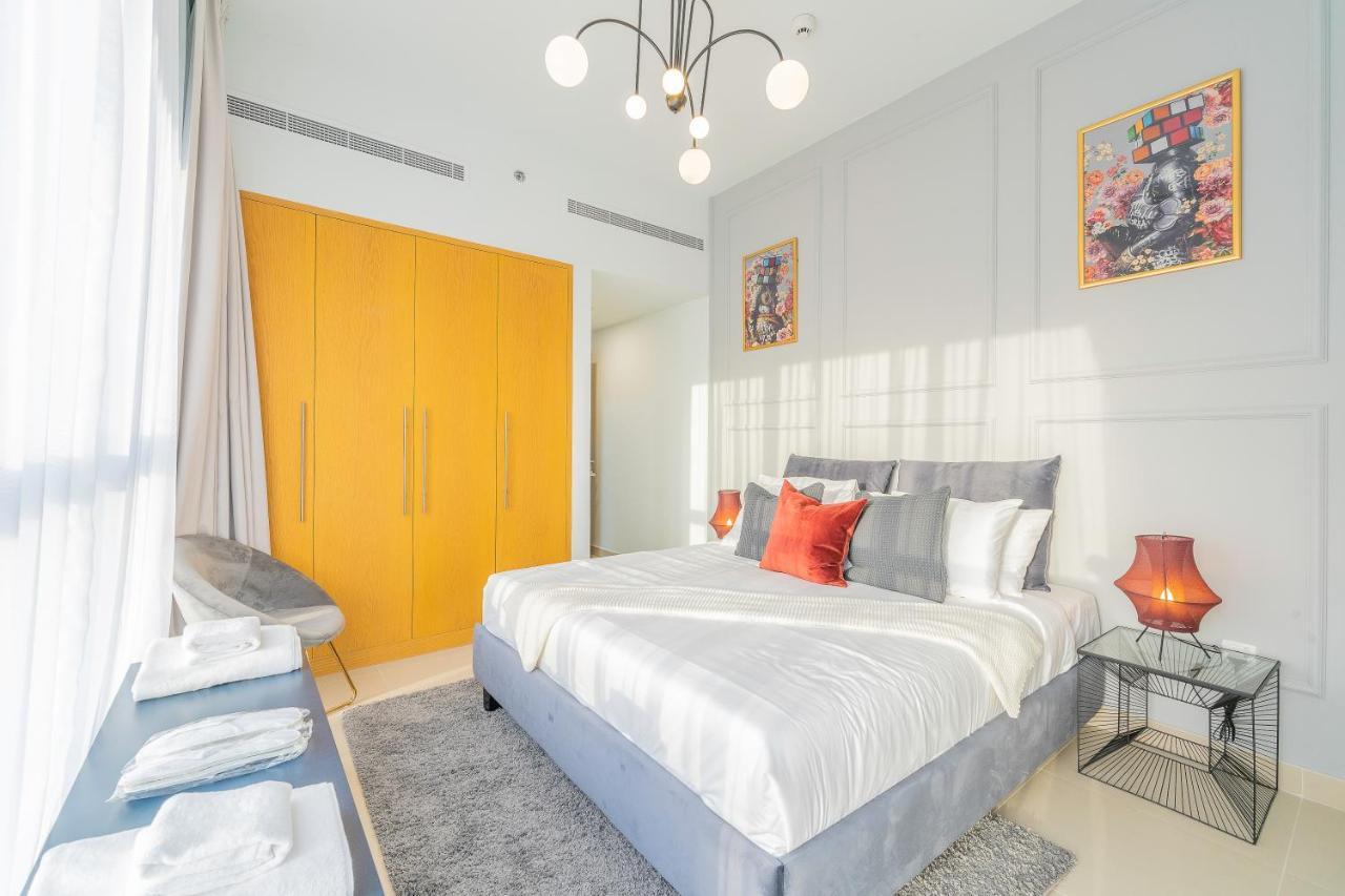 Spacious Art Deco With Burj & Canal Views Апартаменты Дубай