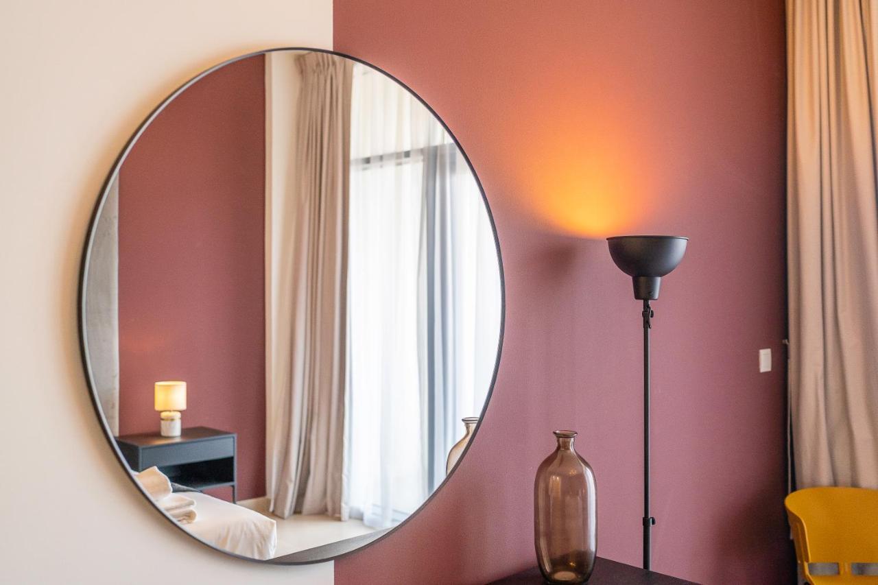 Апартаменты Spacious Art Deco With Burj & Canal Views *