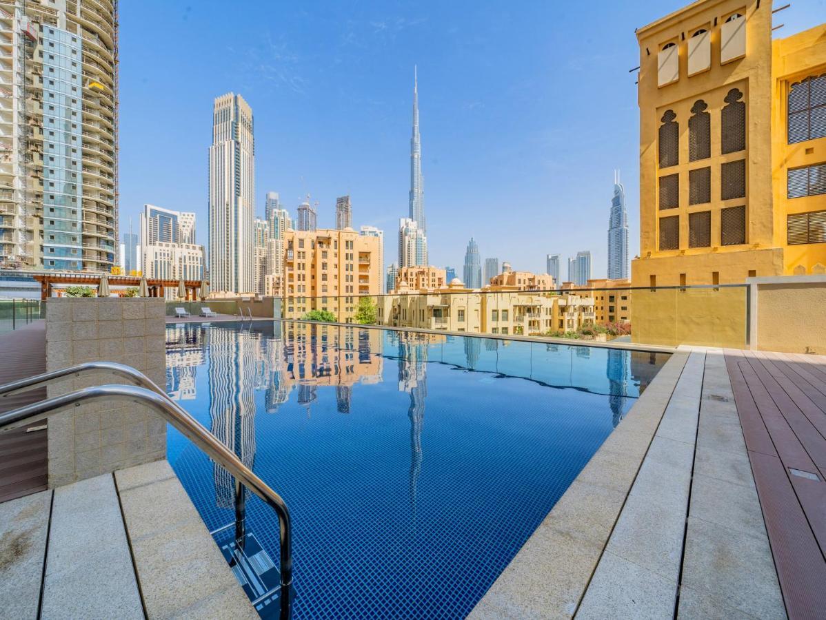 Spacious Art Deco With Burj & Canal Views Апартаменты Дубай